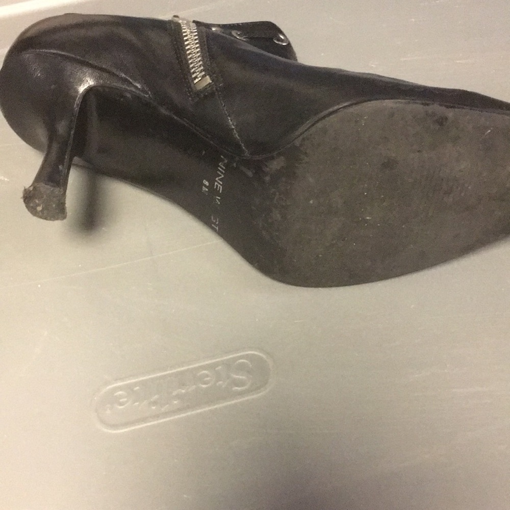 Black bootie - Picture 6 of 6